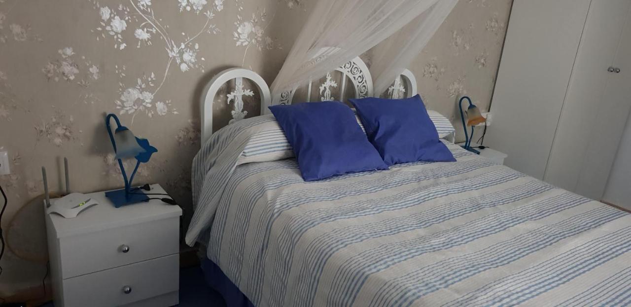 רוטה En Finca Las Dunas Dos Chalets Con Jacuzzis En Primera Linea De Playa , Uno De 4 Dormitorios Y Otro De 2 Dormitorios, Llama Al Seiscientos Veintisiete Cuatrocientos Diecisiete Trescientos Noventa Y Ocho מראה חיצוני תמונה