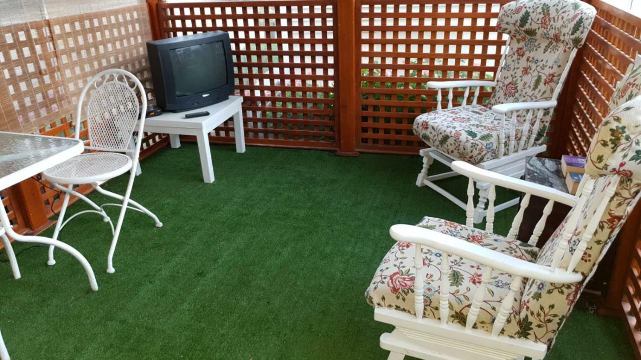 רוטה En Finca Las Dunas Dos Chalets Con Jacuzzis En Primera Linea De Playa , Uno De 4 Dormitorios Y Otro De 2 Dormitorios, Llama Al Seiscientos Veintisiete Cuatrocientos Diecisiete Trescientos Noventa Y Ocho מראה חיצוני תמונה