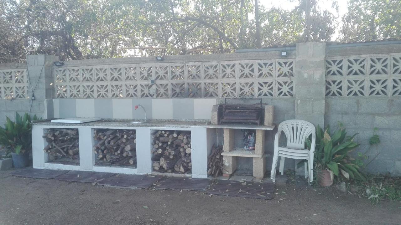 רוטה En Finca Las Dunas Dos Chalets Con Jacuzzis En Primera Linea De Playa , Uno De 4 Dormitorios Y Otro De 2 Dormitorios, Llama Al Seiscientos Veintisiete Cuatrocientos Diecisiete Trescientos Noventa Y Ocho מראה חיצוני תמונה